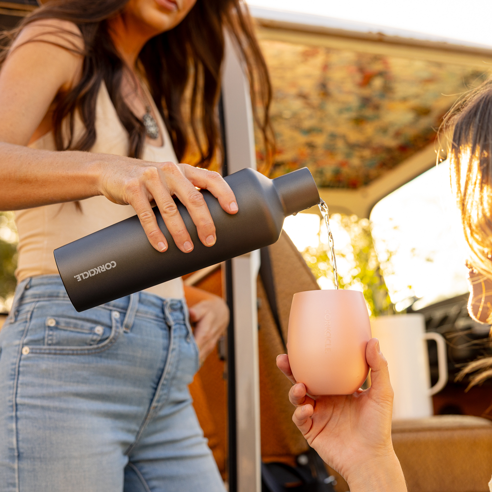 vinnebago-r7 e9a21e7fb71f--Vinnebago-lifestyle.png